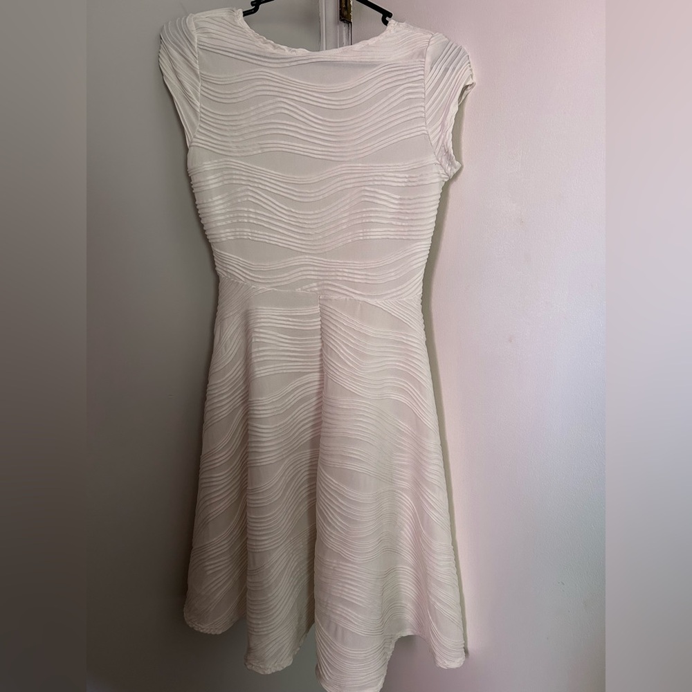 Elegant White Cap Sleeve Dress